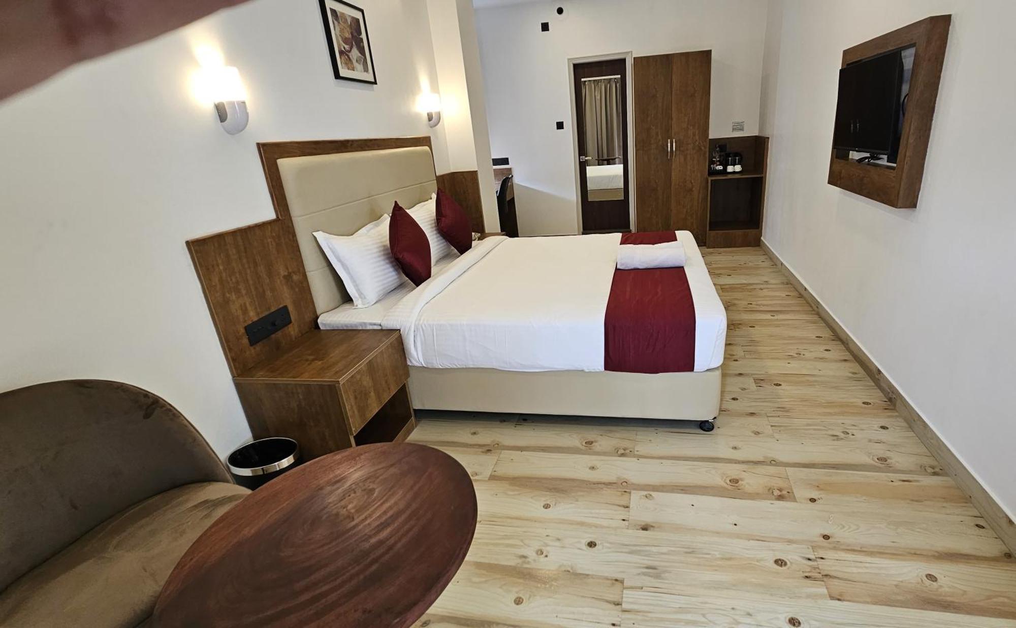 Indiana Hills Hotel Shillong Kültér fotó