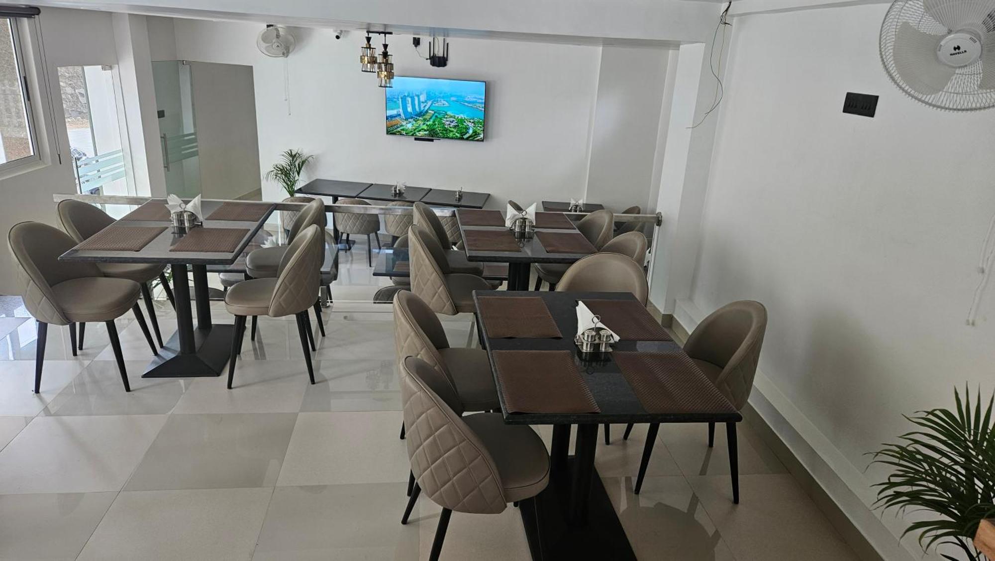 Indiana Hills Hotel Shillong Kültér fotó
